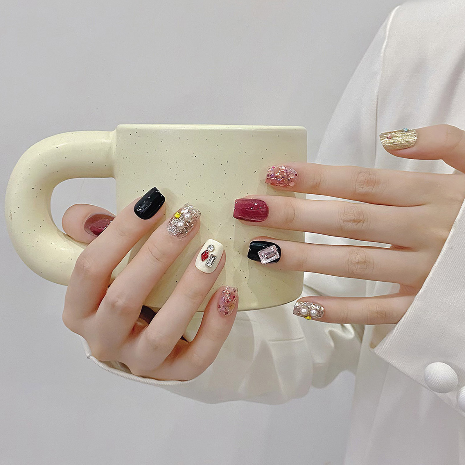 El yapımı çivi üzerinde basın  - Nail Art Glitter incelemesi ve fiyatı